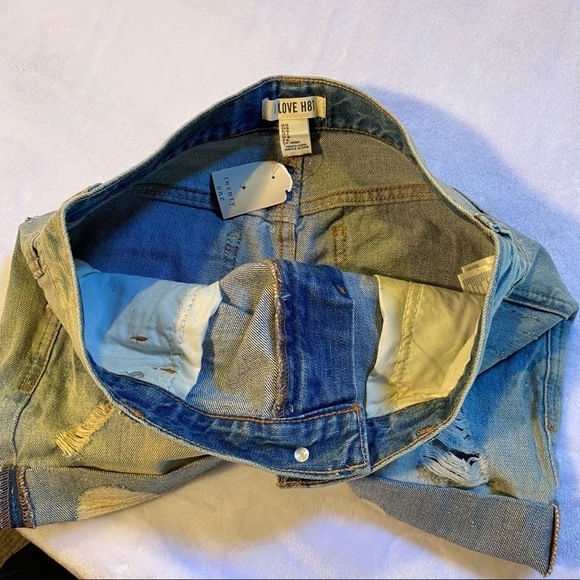Forever 21 I Love H81 Cuffed Distressed Denim Jeans Shorts Size 26 NWT - Picture 14 of 14